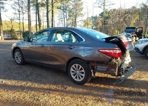 2017 Toyota Camry Le из США, поврежденный, VIN 4T1BF1FK2HU374146